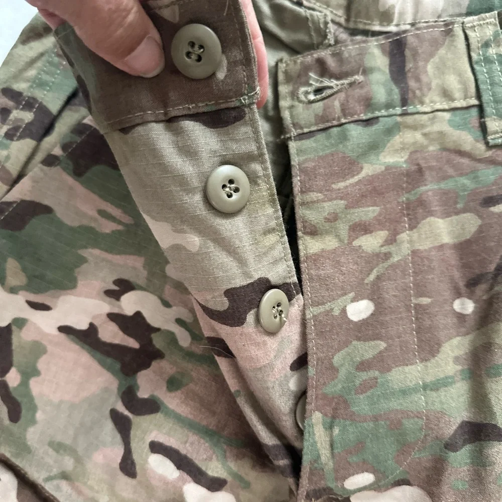 Camouflage Men's/womans Pants Army issue fatigues/ New with tags/size in photo - Picture 3 of 6
